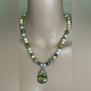 20-1/2 inch Bumblebee Jasper bead necklace NWOT